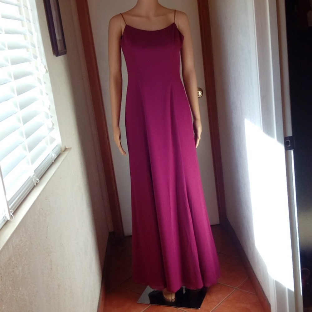 Vintage Burgundy Formal dress - Picture 5 of 7